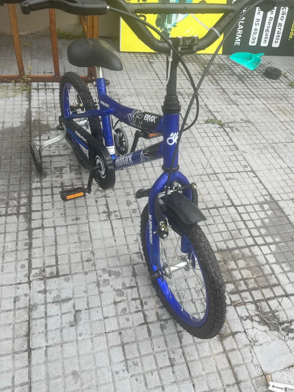 Vendo bicicleta semi nova 