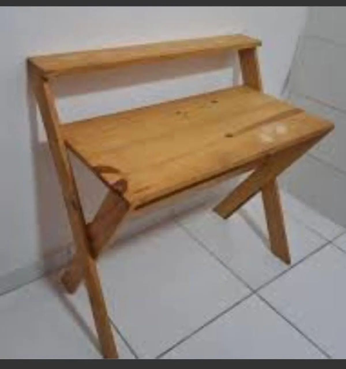 Escrivaninha em palet