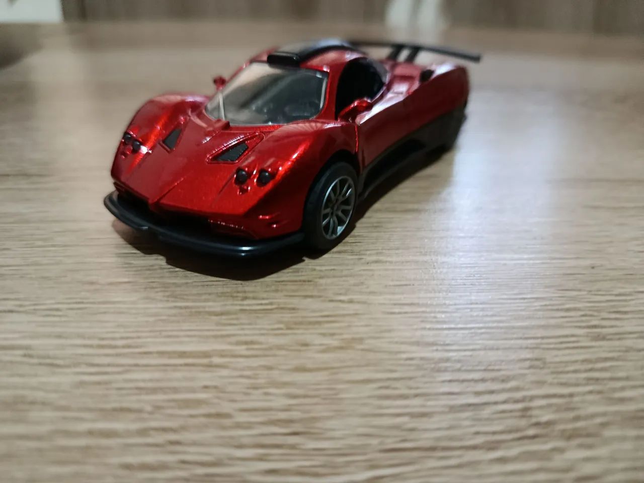 Miniatura Pagani Vermelha - Colecionador - Foto 5