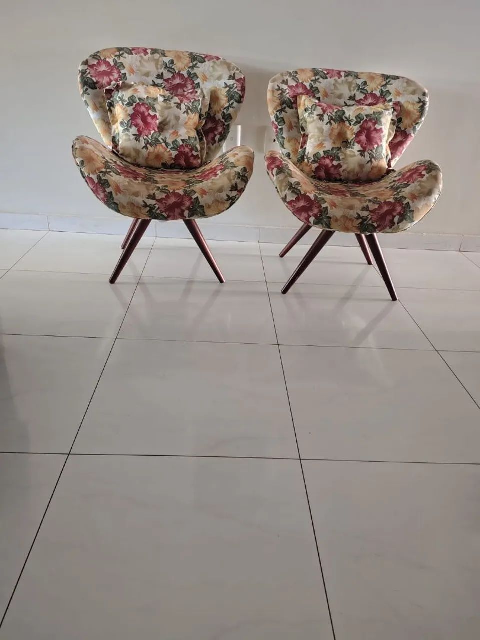 2 Poltronas estofadas  - Foto 2