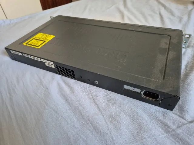 Switch Cisco Catalyst Express 500 com PoE - Foto 4