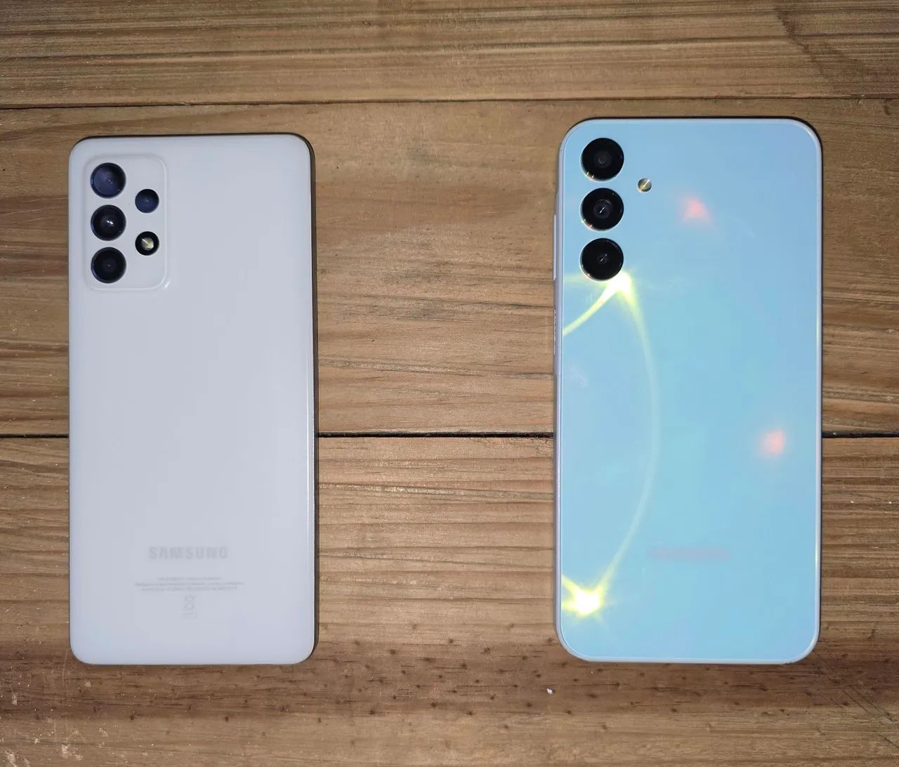 Galaxy A15 e A52 