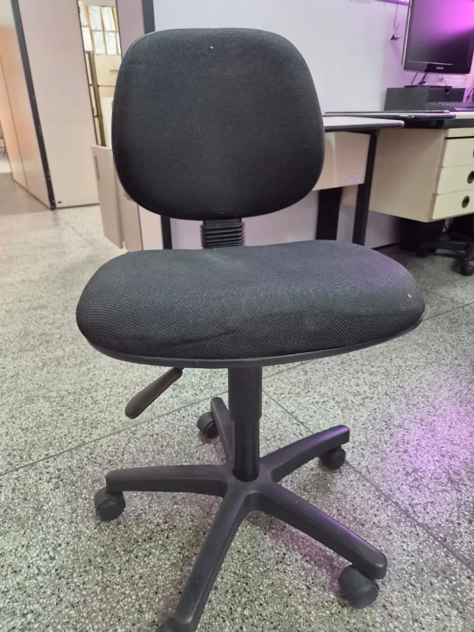 Cadeiras para escritório vários modelos  - Foto 4