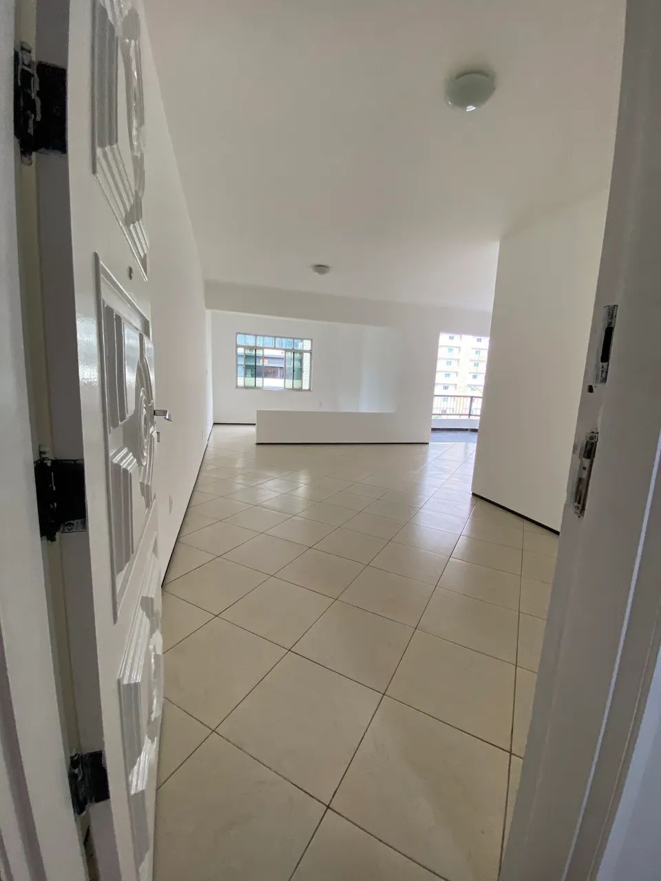 Alugo apartamento Av Virgílio Távora