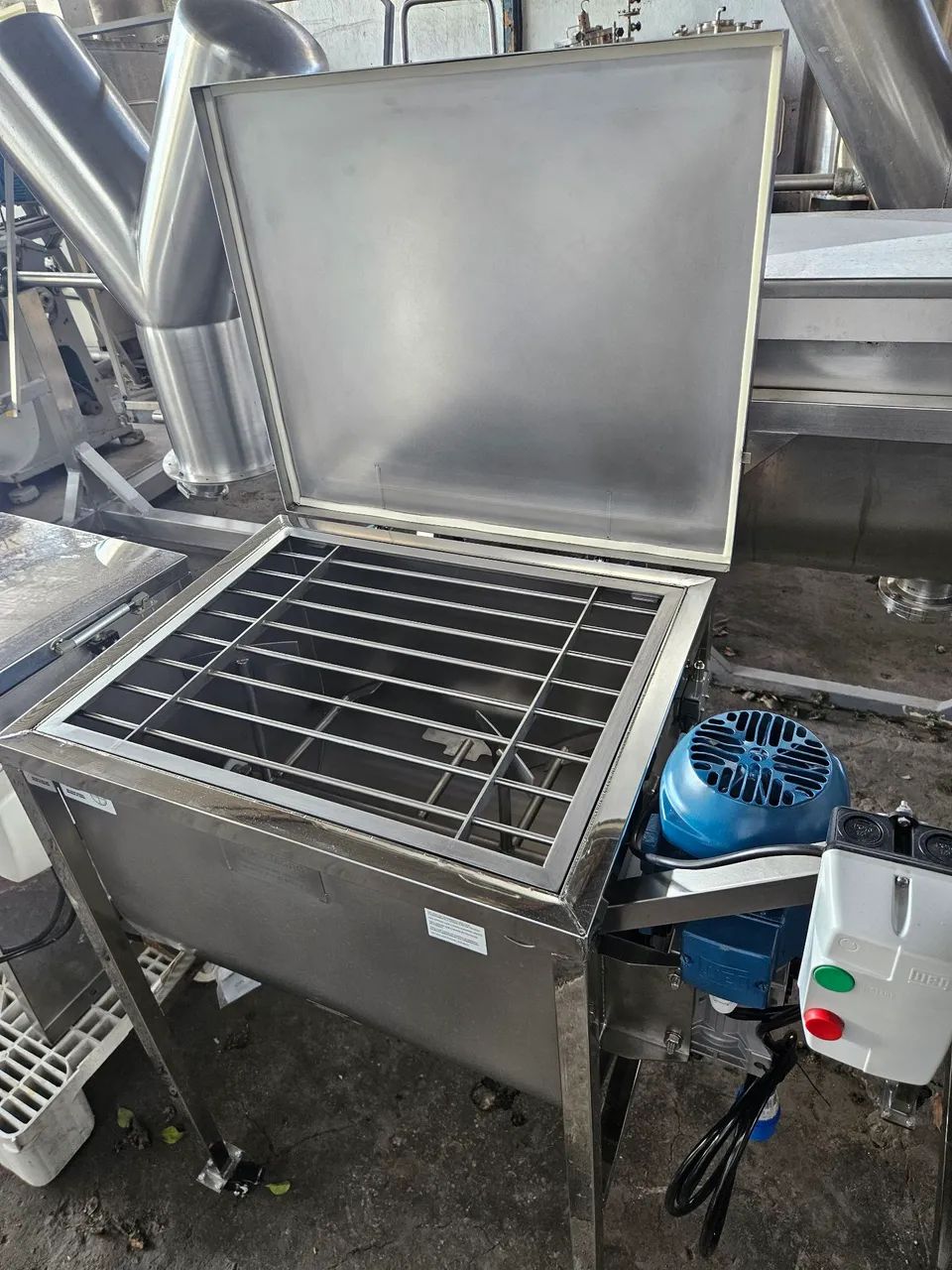 Ribbon Blenders novos a pronta entrega - 100 litros  - Foto 5