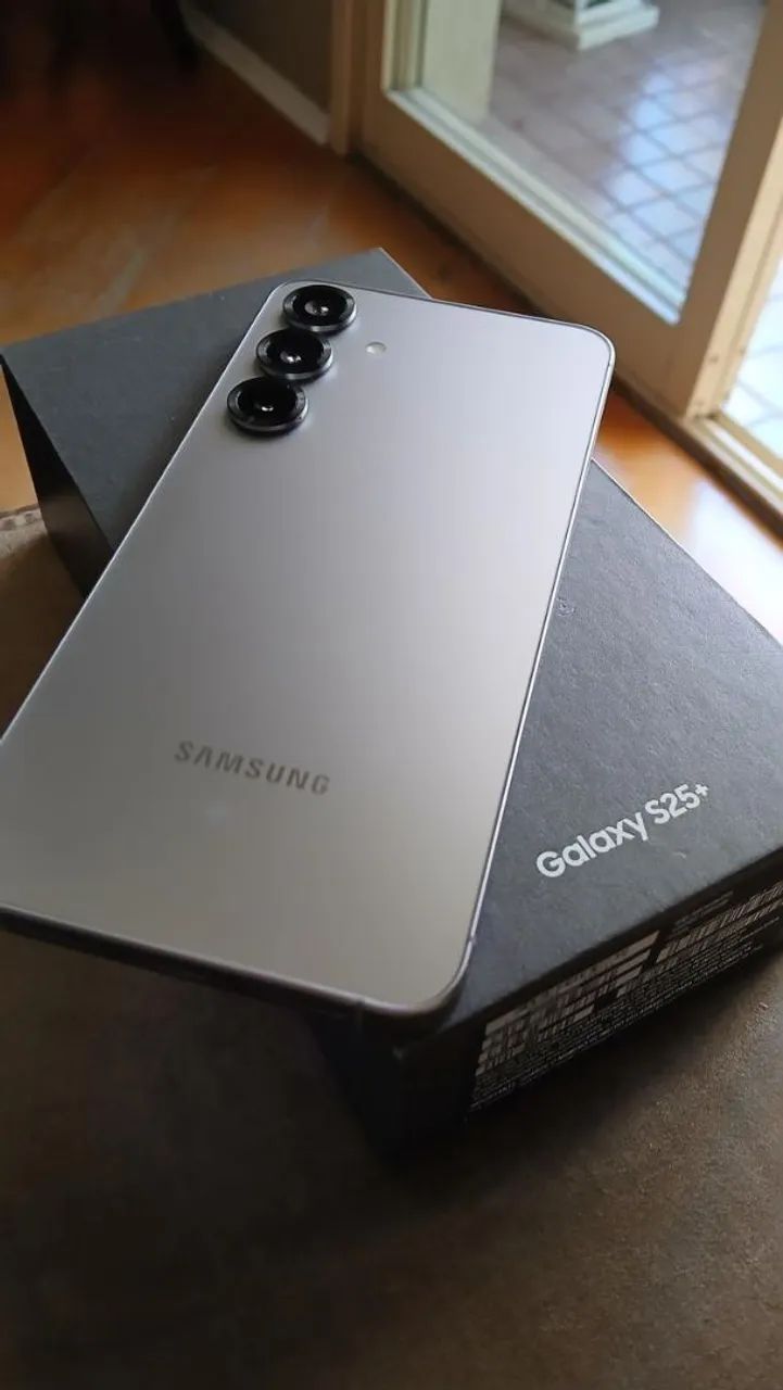 Troco s25 plus novo por iPhone 
