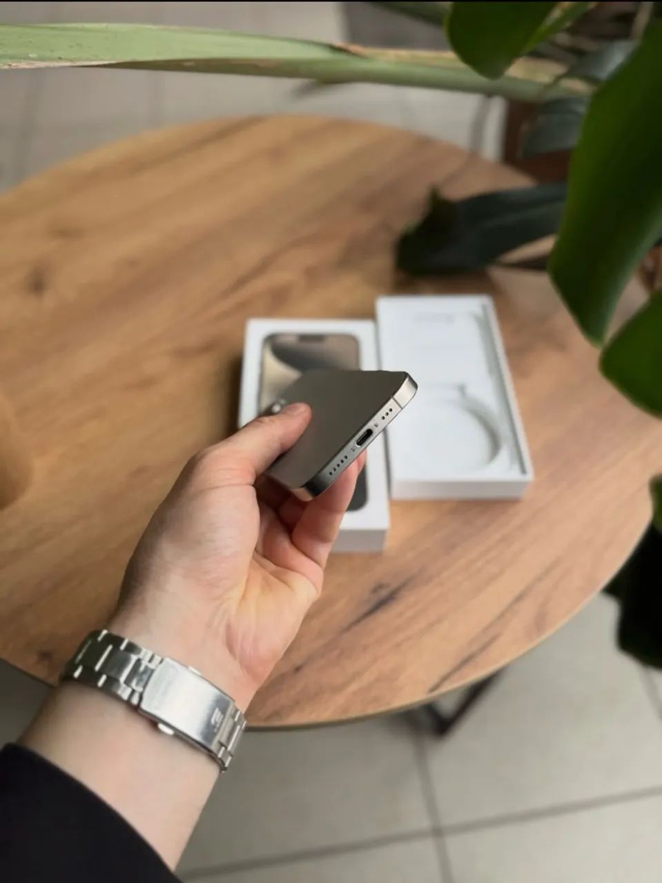 iPhone 15 Pro Silver - 512gb - Foto 4