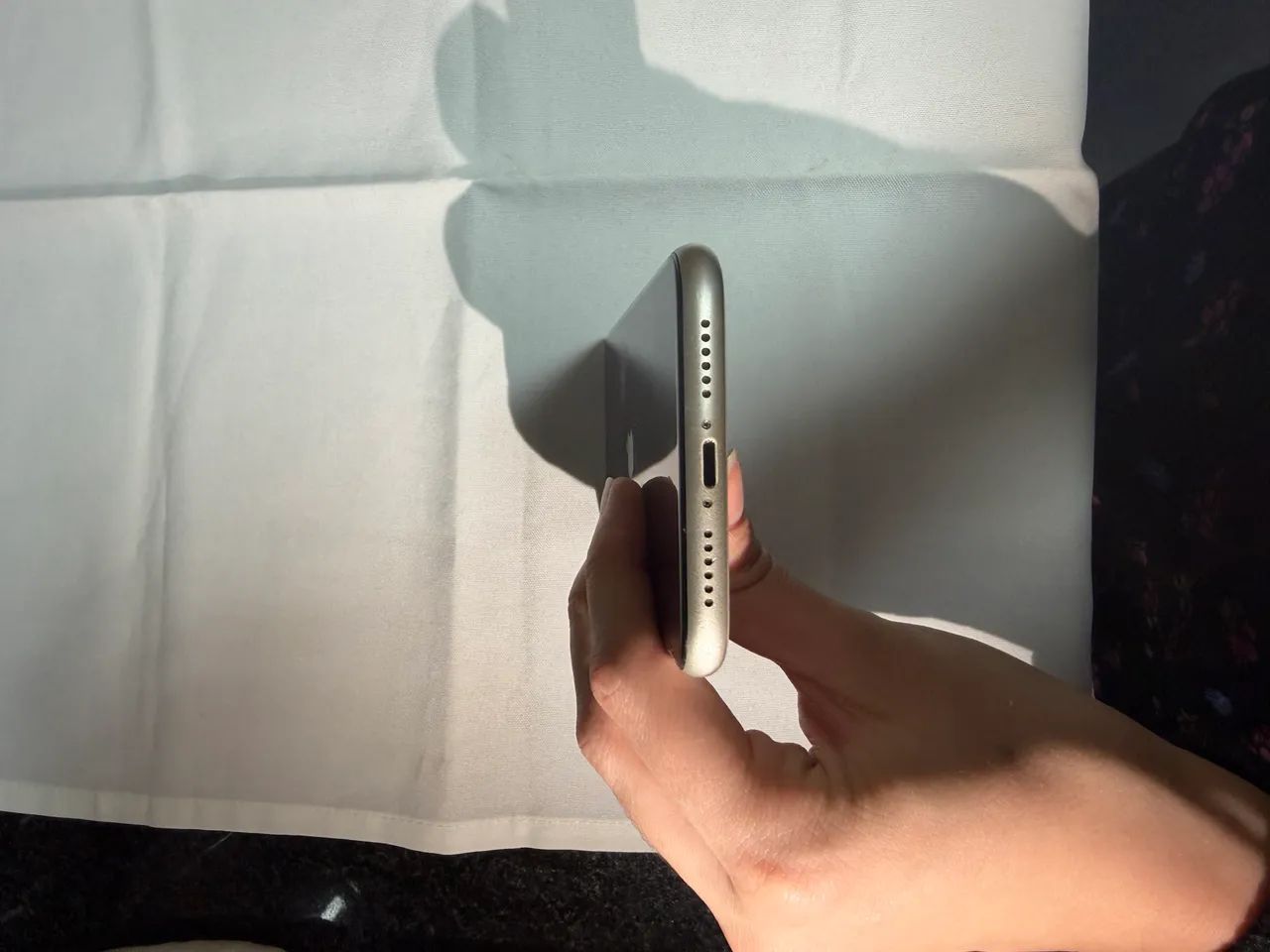 iPhone 11 Branco 64GB | Na Caixa com Acessórios e Capinha | Detalhes no Anúncio - Foto 5