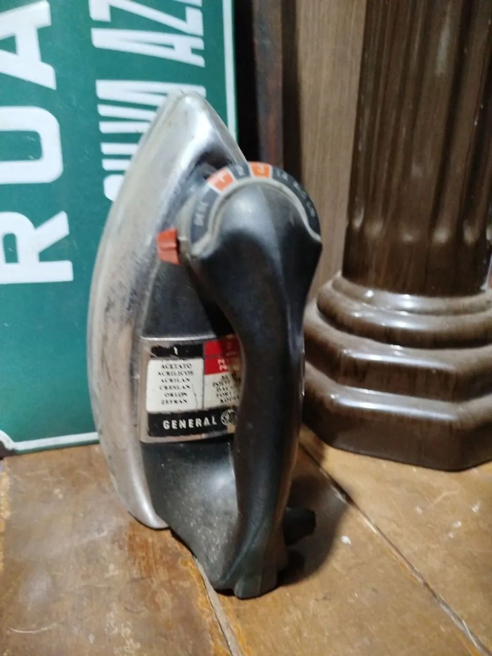 Ferro de decoração 