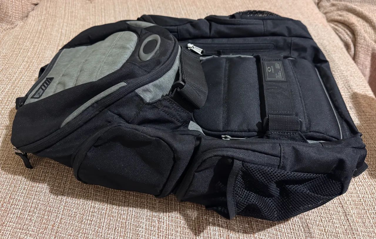 Mochila Oakley Enduro 2.0 30L - Foto 3