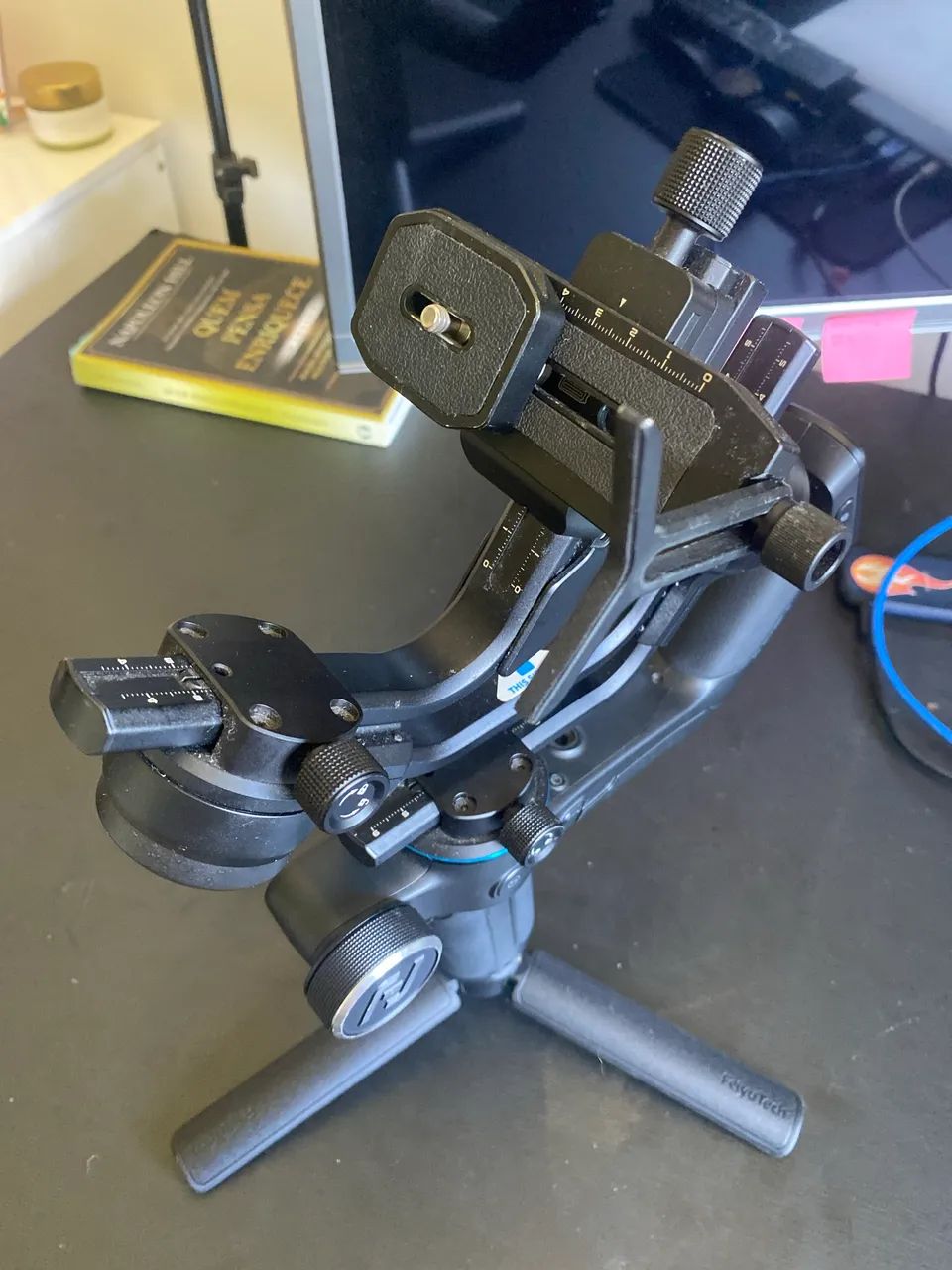 Estabilizador Scorp-C feiyutech  - Foto 2