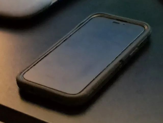 Vendo Iphone 15 Plus [ já com capa protetora importada ]  praticamente novo  - Foto 3
