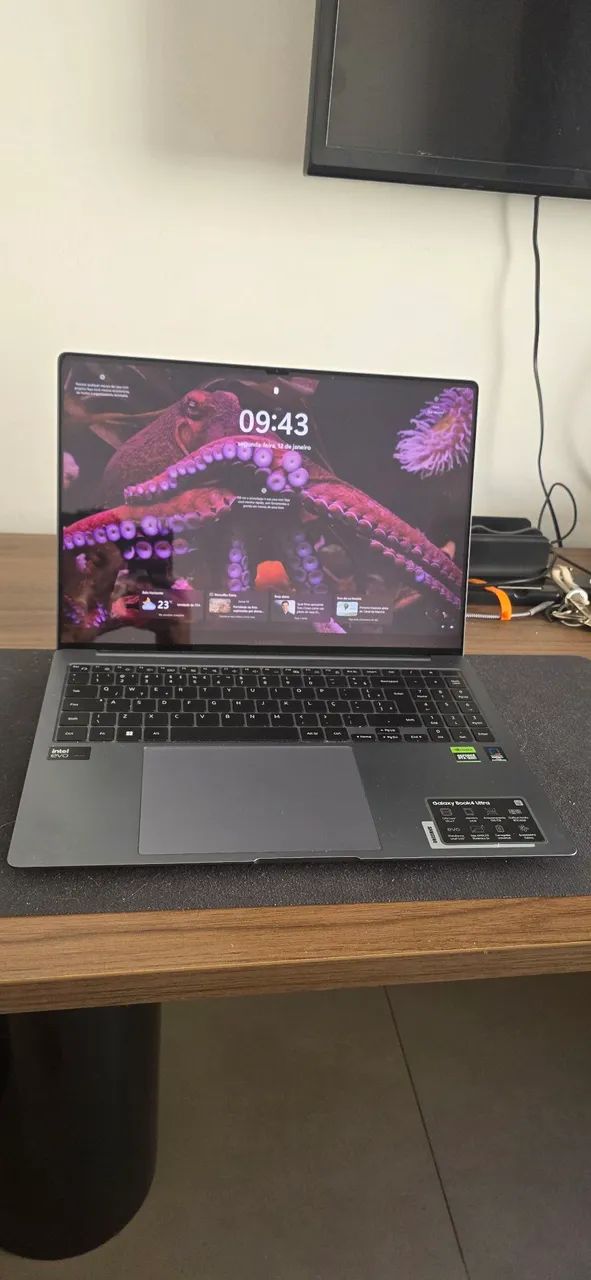 Galaxy book4 Ultra 7 - Foto 2