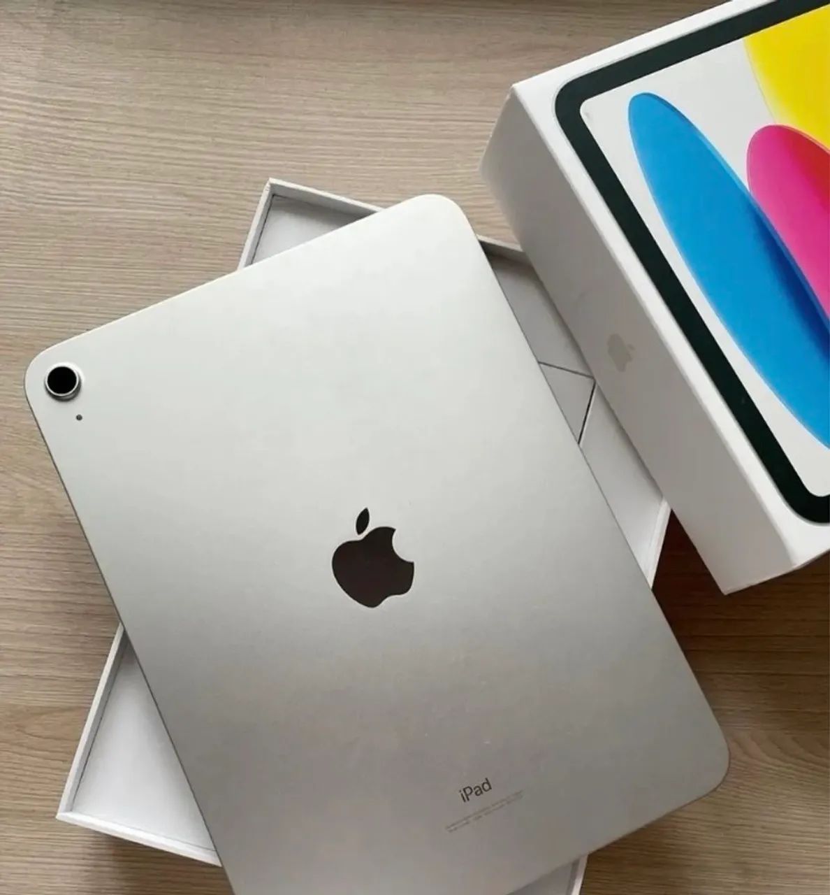 iPad 10 geração Impecável Completo na Caixa + Capa e Película | Oportunidade Única ?