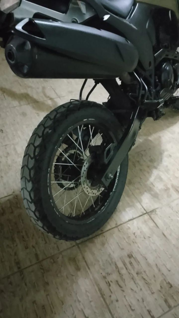 Moto em excelente estado 