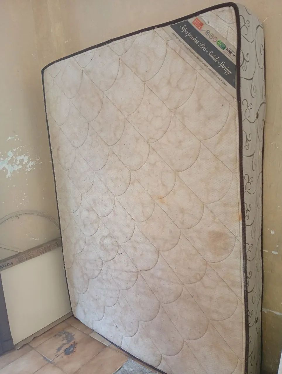 Colchão Casal com MOLAS ENSACADAS - Foto 5
