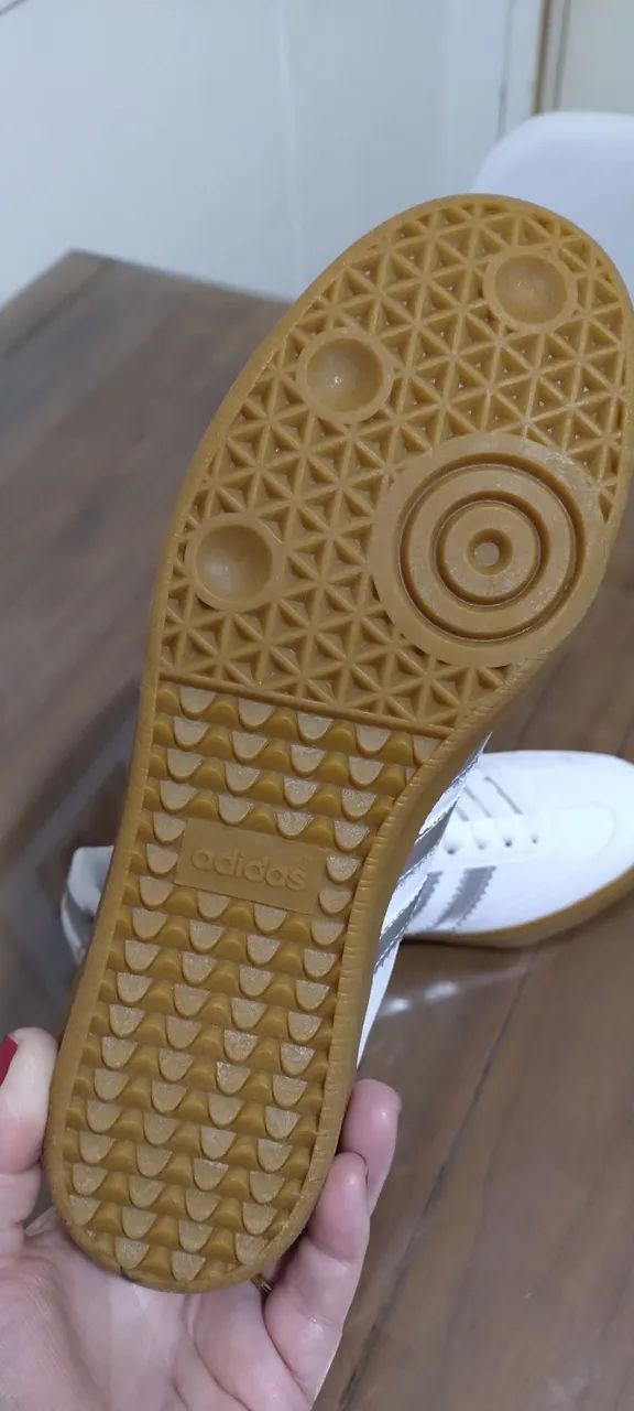 Tênis Adidas Samba 36/37. Novo, sem uso. Primeira linha branco e prata! - Foto 4