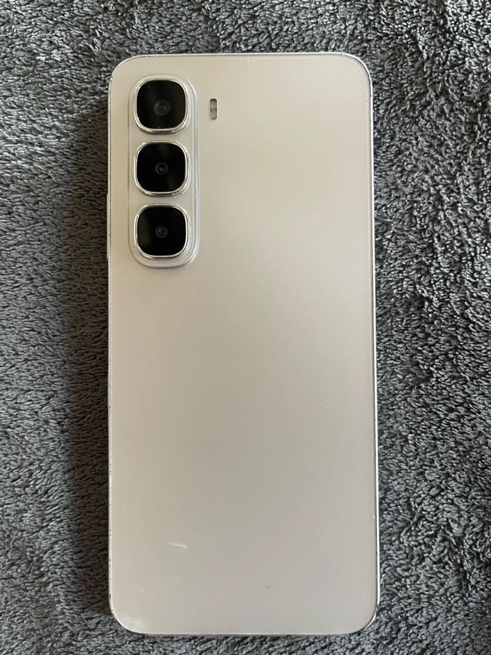 INFINIX HOT 60  - Foto 5