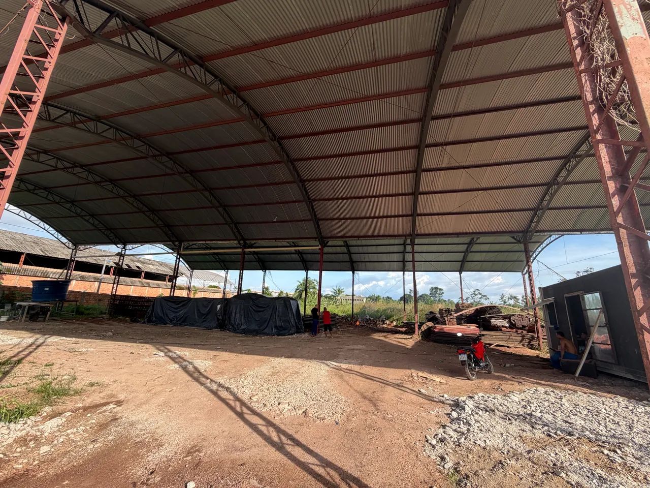 Alugo galpão 630m2  - Foto 2