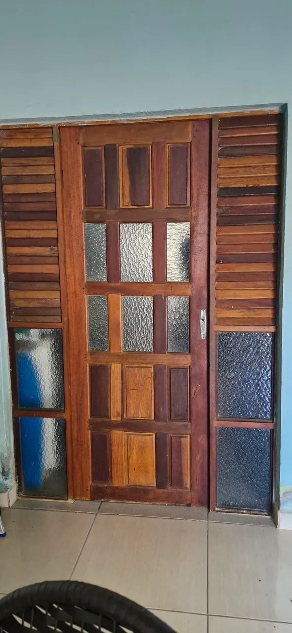 Porta de madeira e vidro - Foto 2