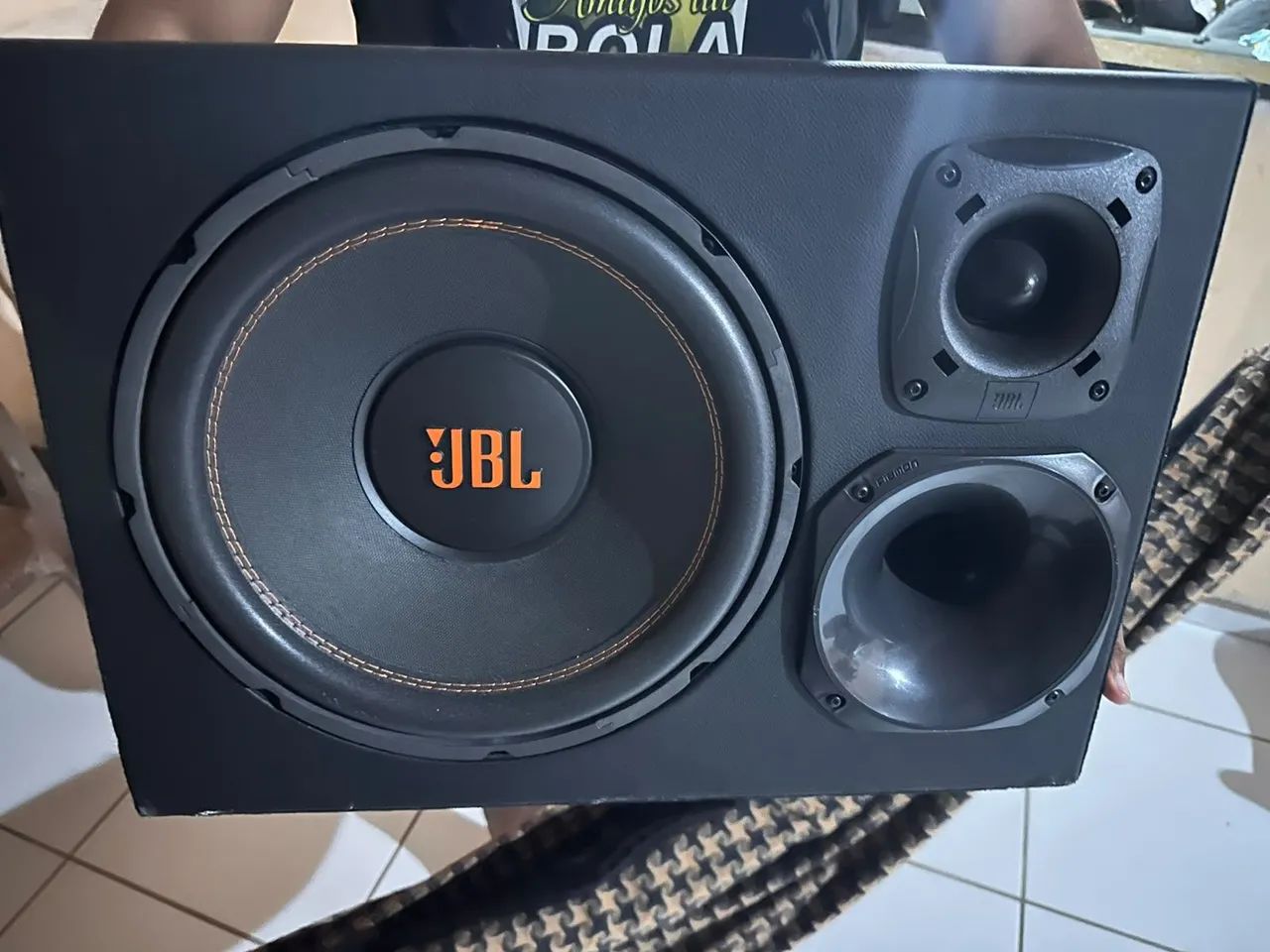 Caixa de som jbl automotiva 