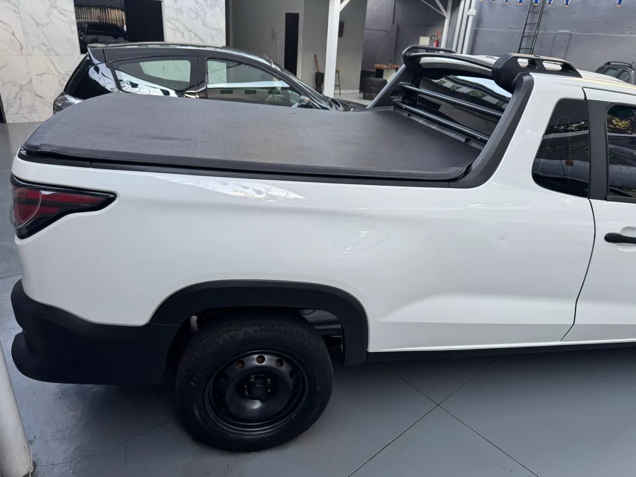 Fiat Strada Endurance 1.4 Flex 8V CS Plus 2023 - Foto 4