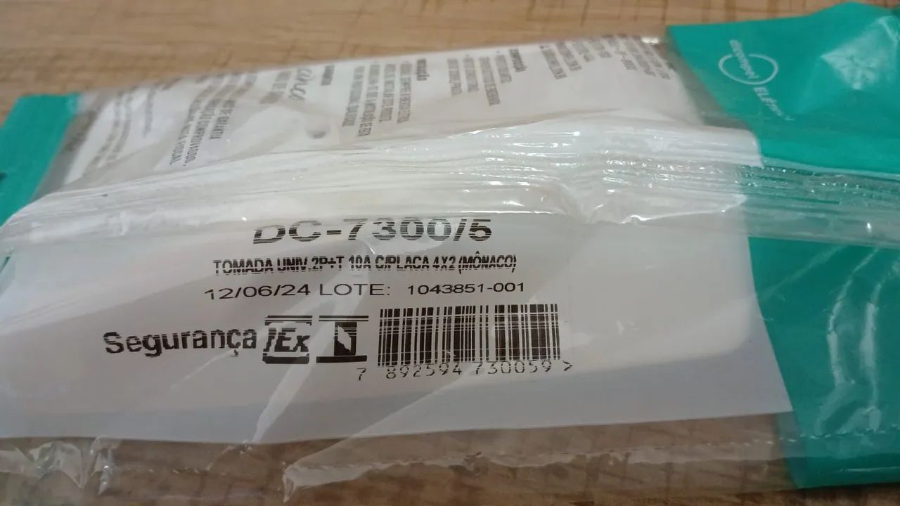 Conjunto Tomada 10 amperes Branco 4x2 Monaco Dicompel - Foto 4