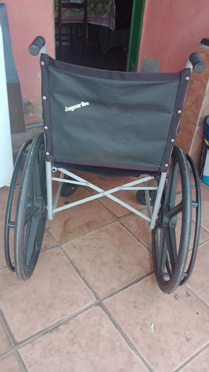 Cadeira de rodas  - Foto 2