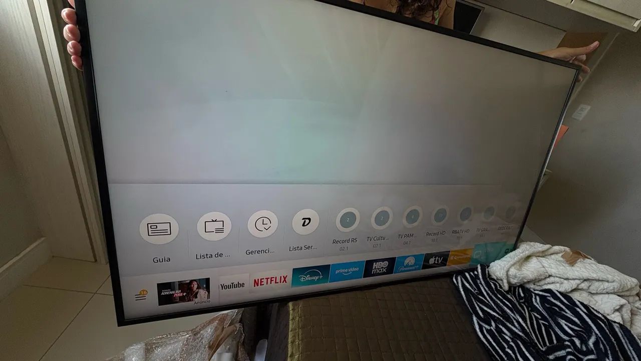Smart TV Samsung 50 polegadas, resolução 4K UHD  - Foto 2