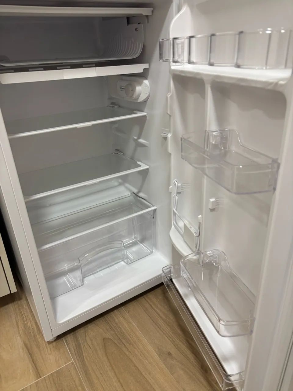Frigobar Electrolux 121 l  - Foto 2