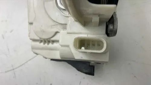 Fechadura Porta Tras Esq Mercedes Benz C180 2013 - Peças para