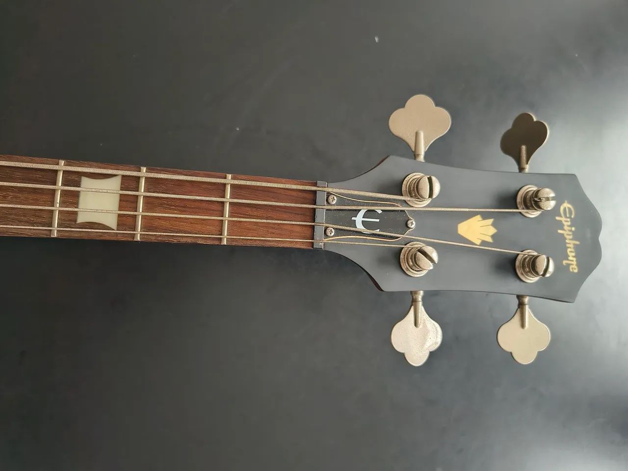 Baixo Epiphone com ótimo timbre. - Foto 3