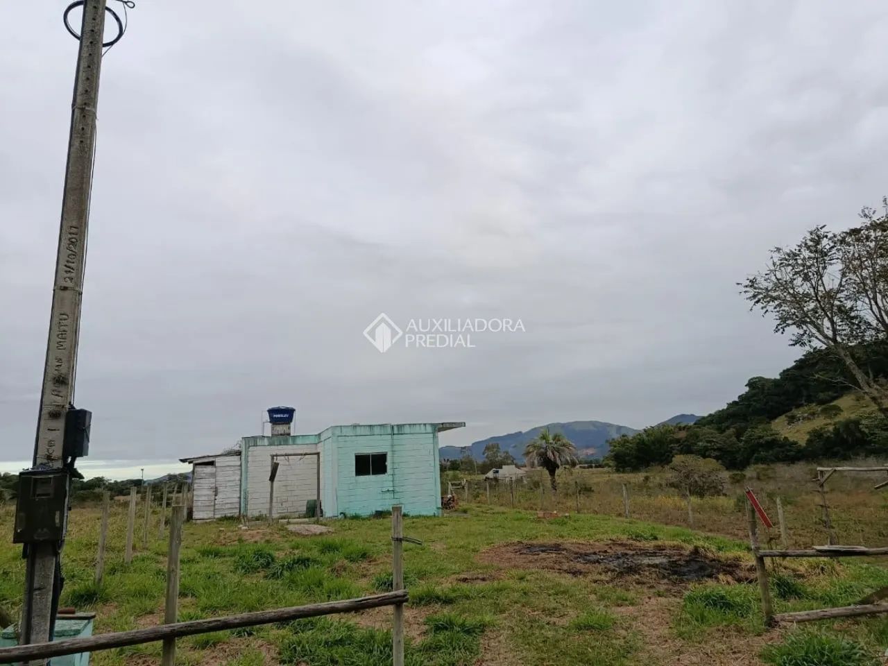Casa de 36m2 com amplo terreno de 450 m² - Foto 3