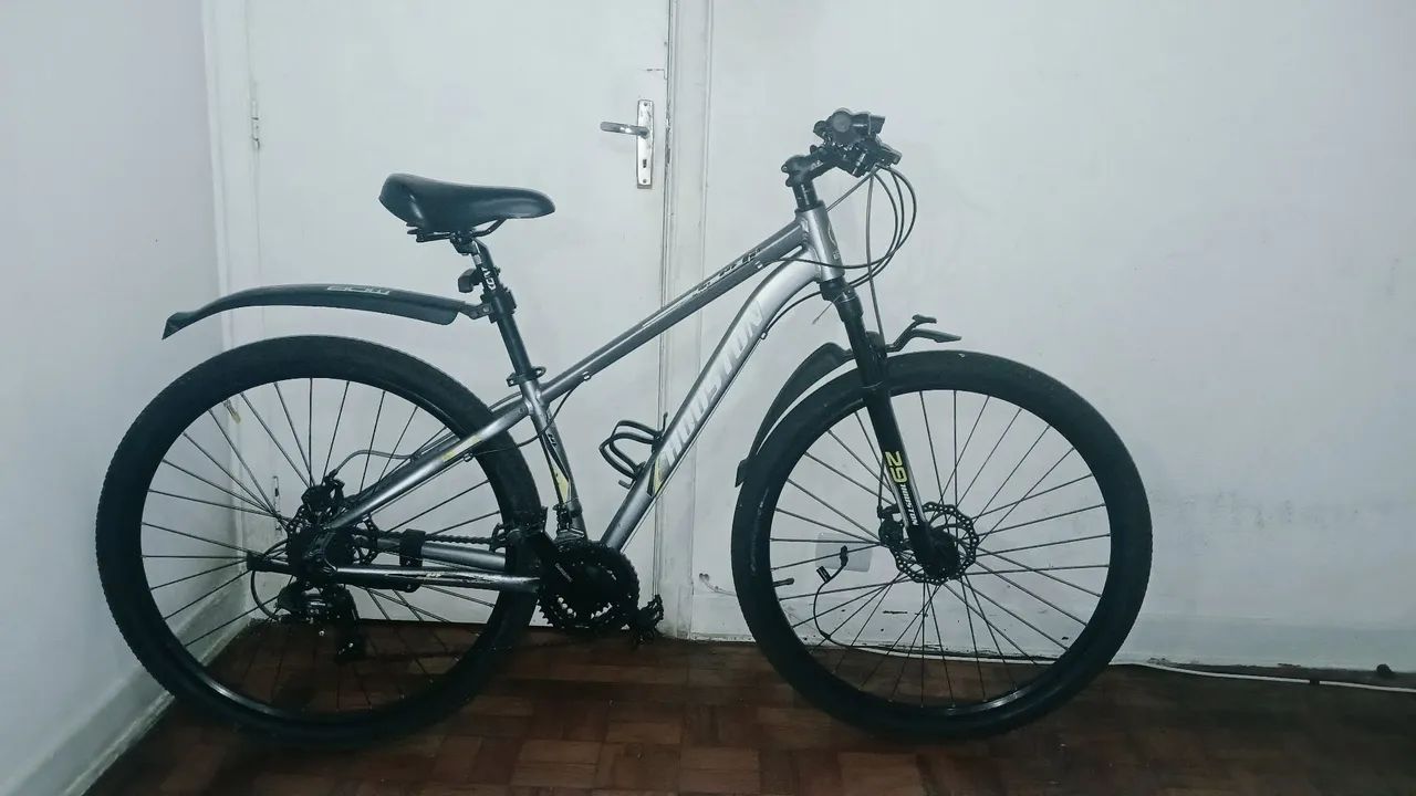 Bicicleta preta Houston