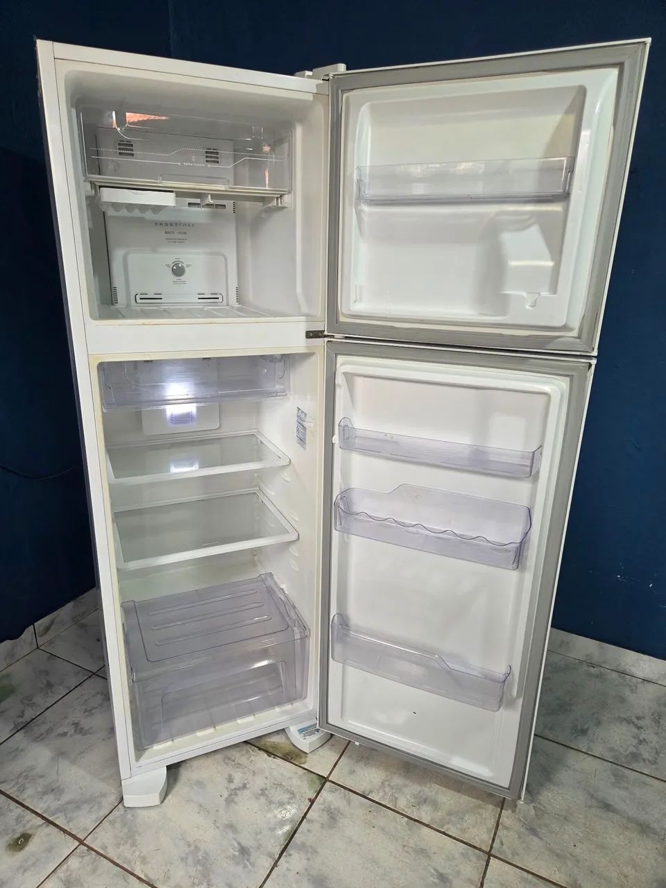 Vendo geladeira Electrolux  - Foto 2