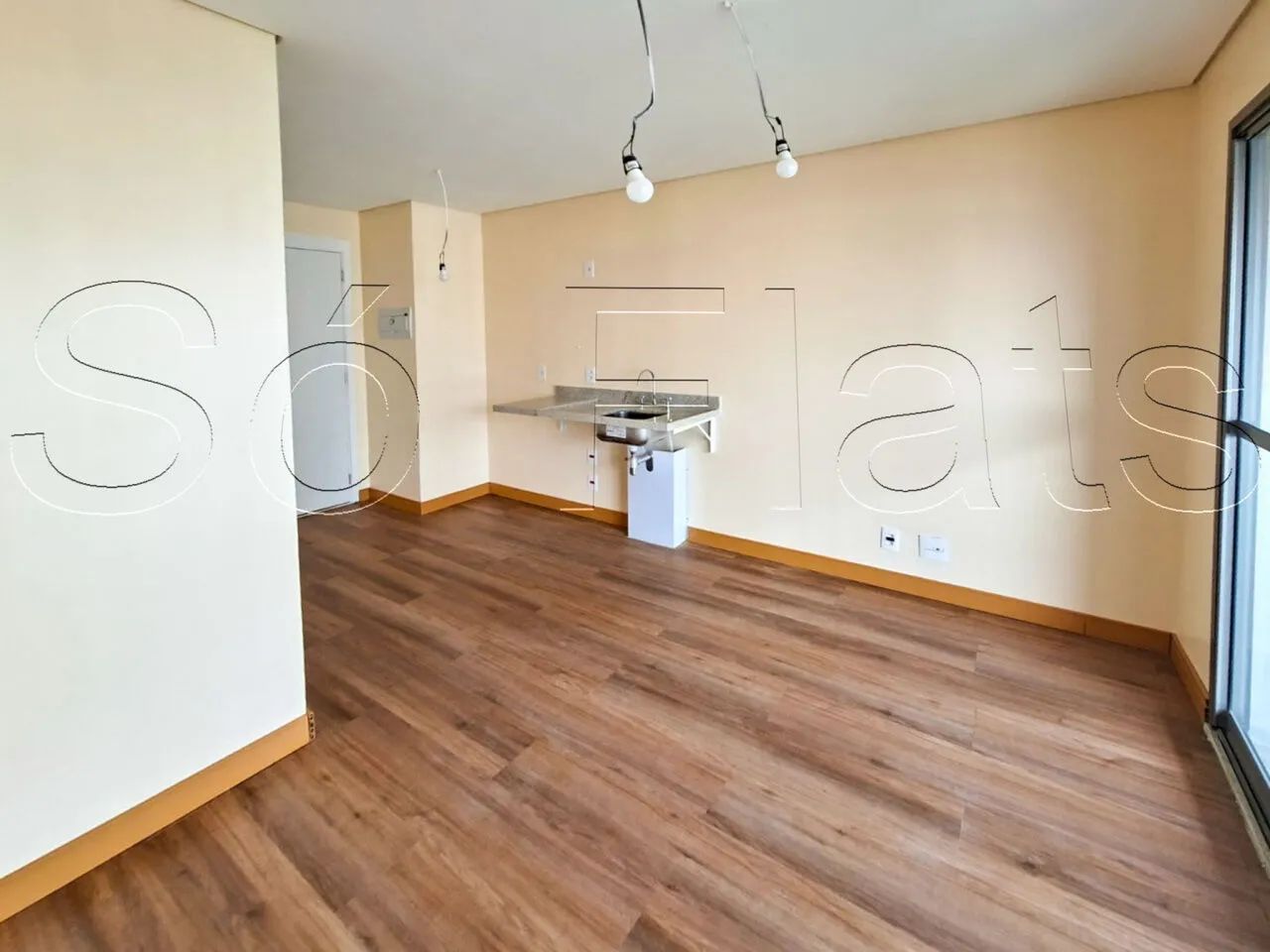 Studio à venda em Santo Amaro perto do metrô com varanda e lazer completo