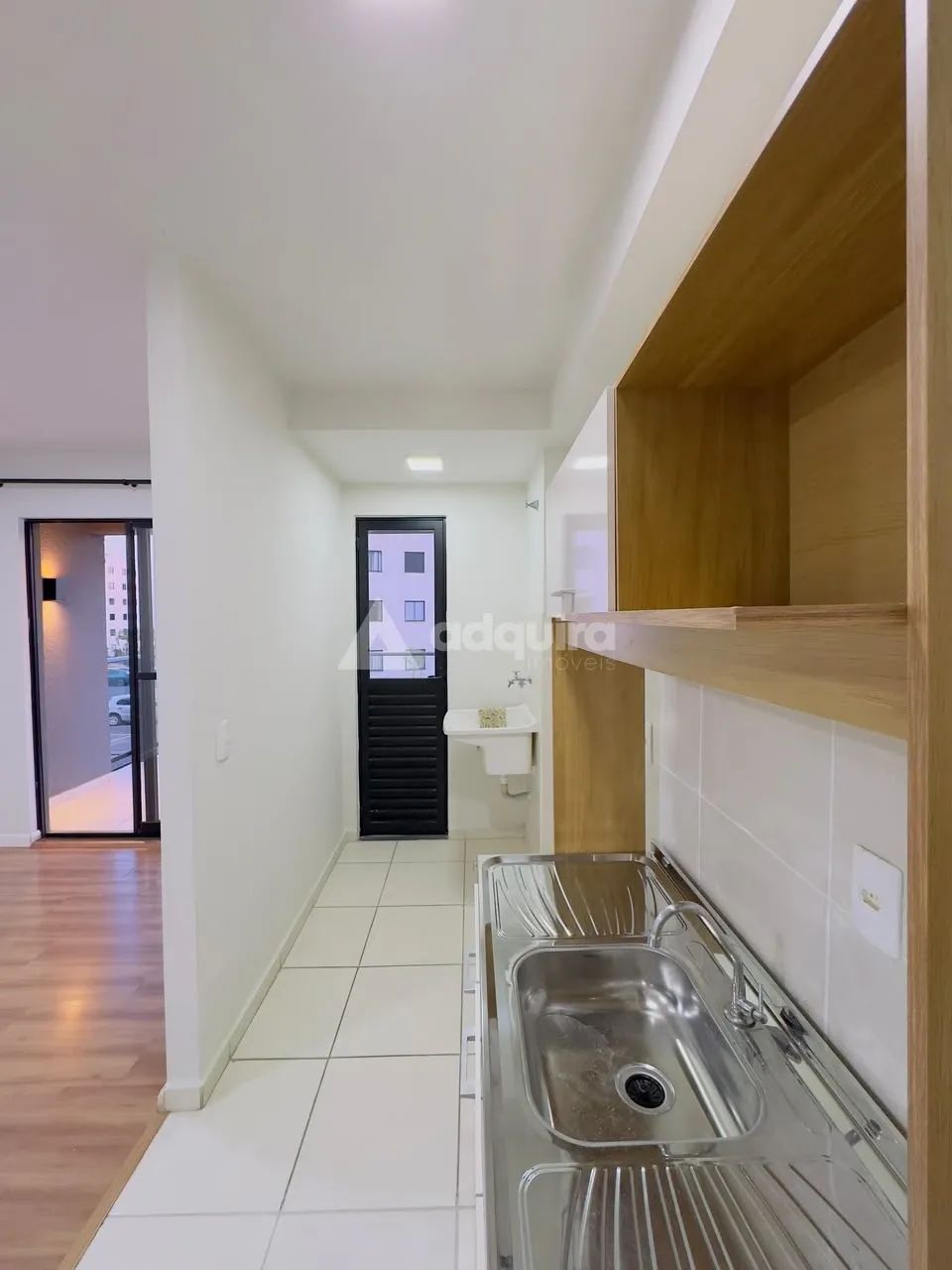 APARTAMENTO COM 2 QUARTOS E SACADA COM CHURRASQUEIRA - Foto 4