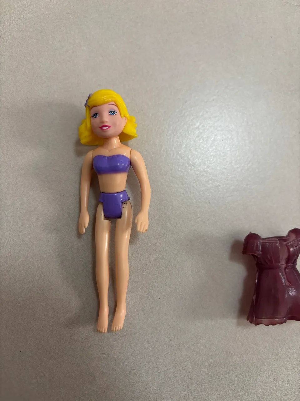 Boneca Polly Mattel com vestido anos 2000 - Foto 2