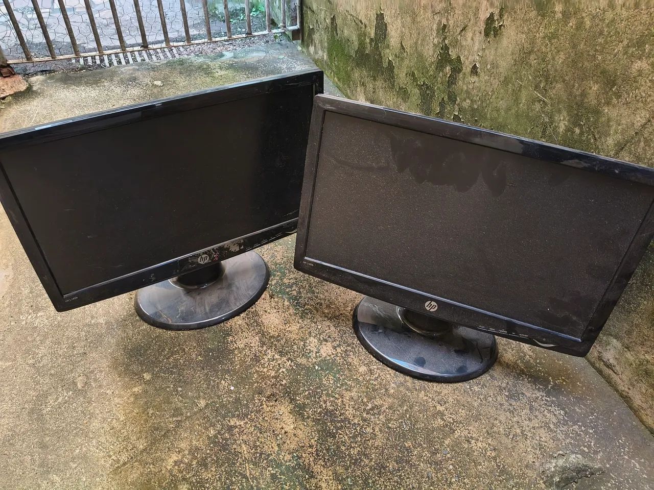 Monitor computador sem cabo com defeito 