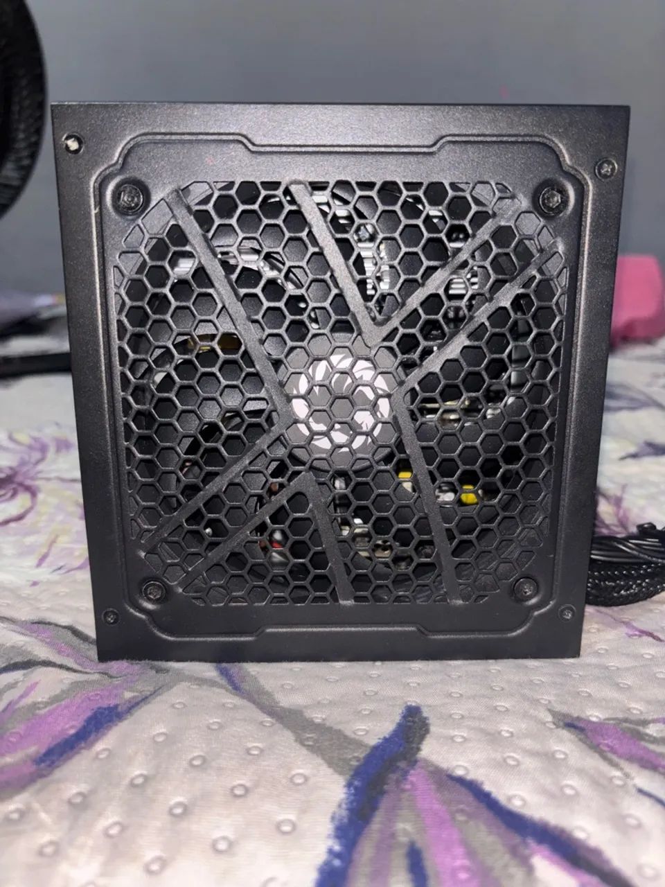 Fonte Gamemax Preta  Gx700 700w Plus Gold  - Foto 3