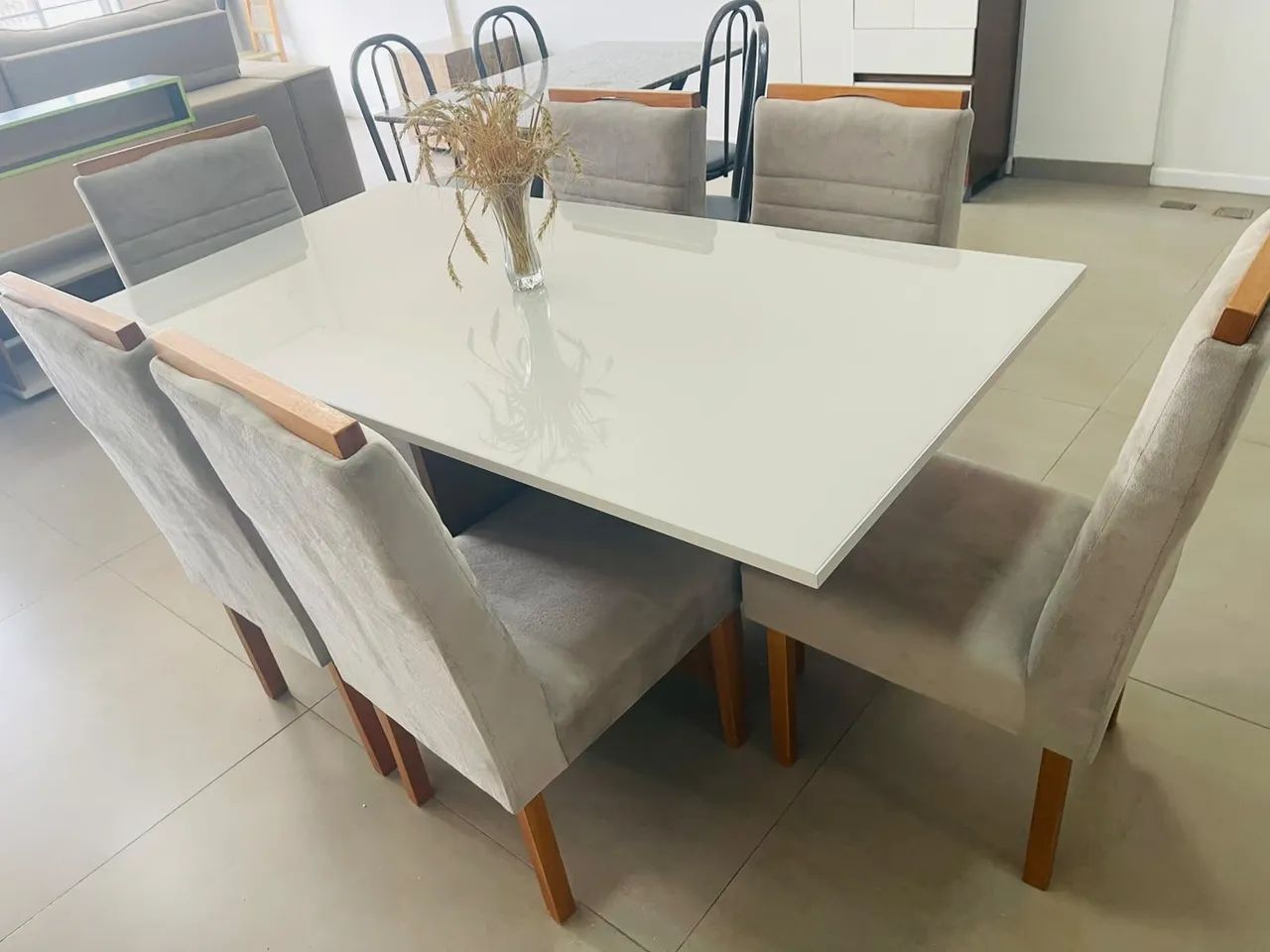 Oferta mesa de jantar vidro acoplado com 6 cadeiras estofadas  - Foto 3