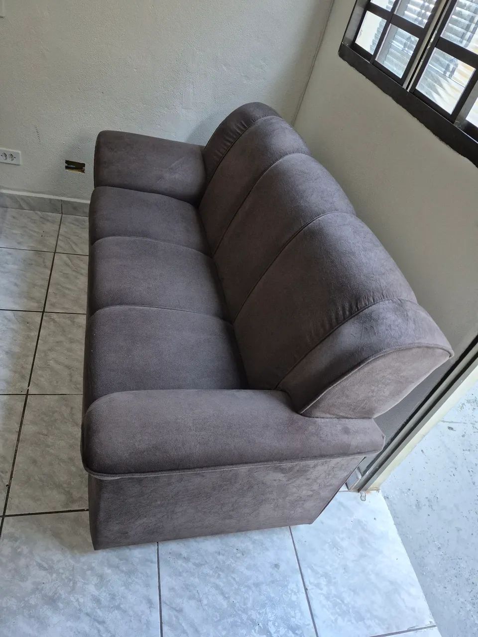 Sofás de 3 e 2 lugares  - Foto 3