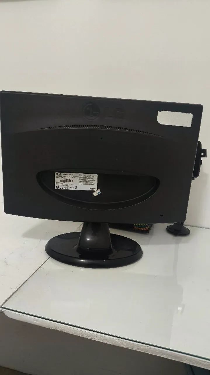 Monitor LG Flatron LCD - Excelente Estado - Foto 2