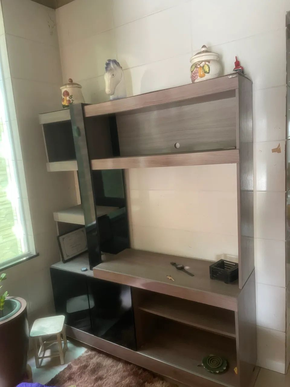 Estante pra sala super conservada 