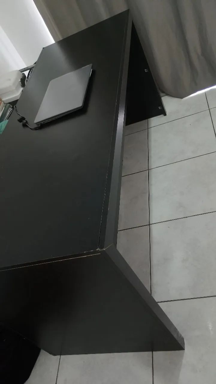 Vendo mesa de escritório 