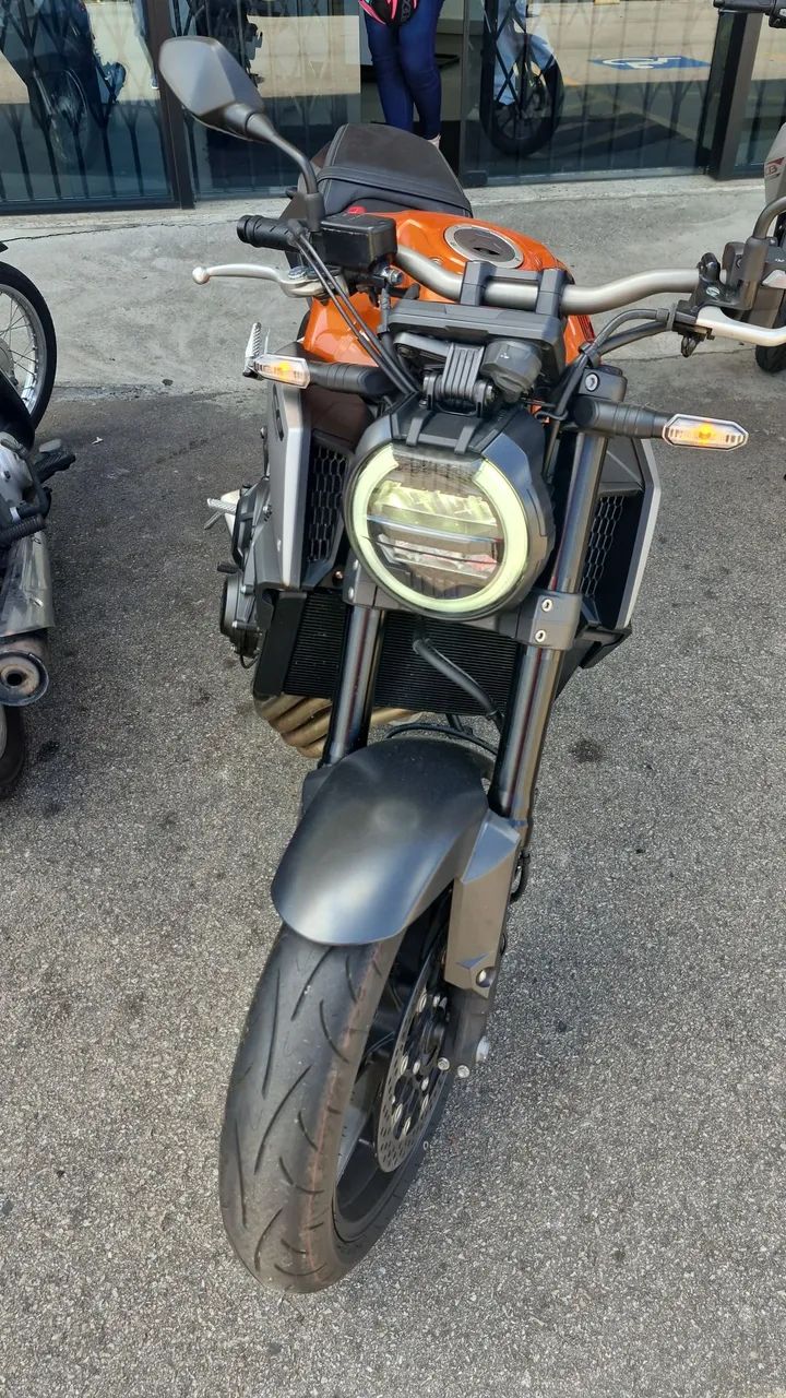 VENDO CB 650R  - Foto 3