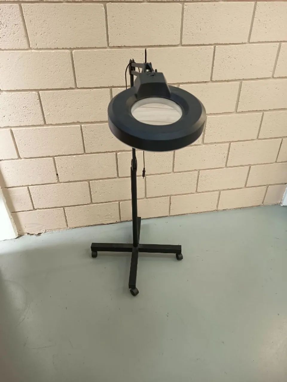 Luminária lupa led bivolt - Foto 2