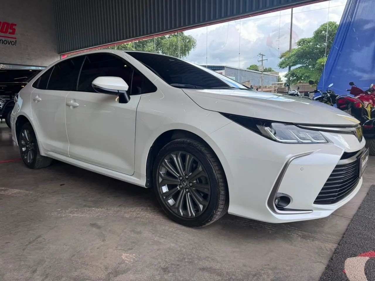 Toyota Corolla XEI 2.0 Flex 16V Aut. 2023 - Foto 4