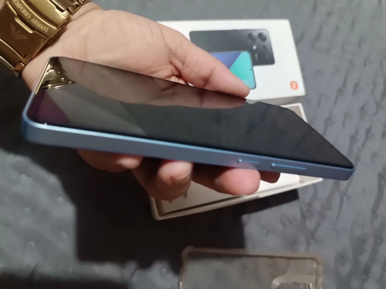 Vendo Redmi note 13 pro, 256 gigas de memória 