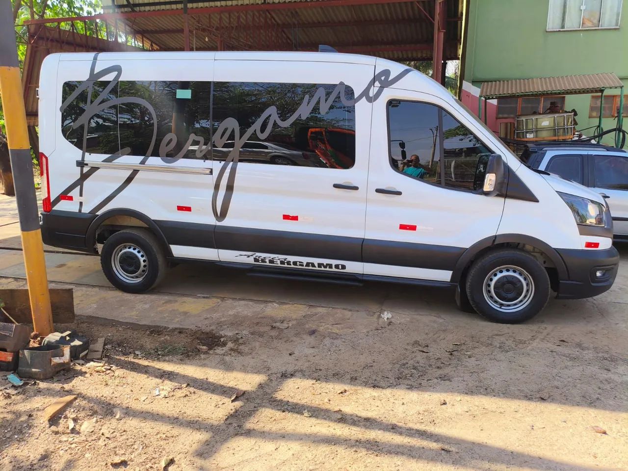 Ford Transit TRANSIT Minibus Vidrada 2.0 16V Die Aut. 2023